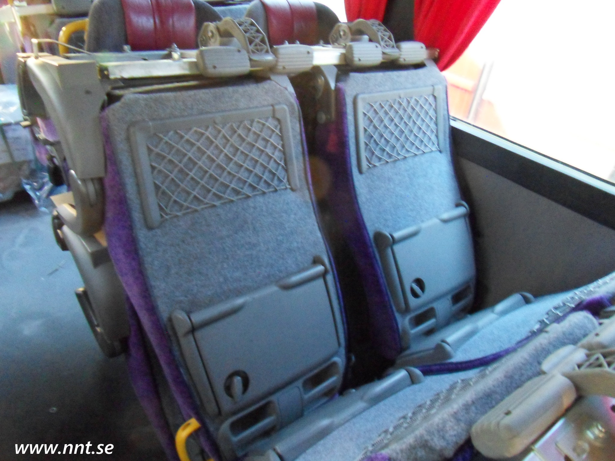 Seats with 3-point belts - NNT Secondhand buses and Trucks